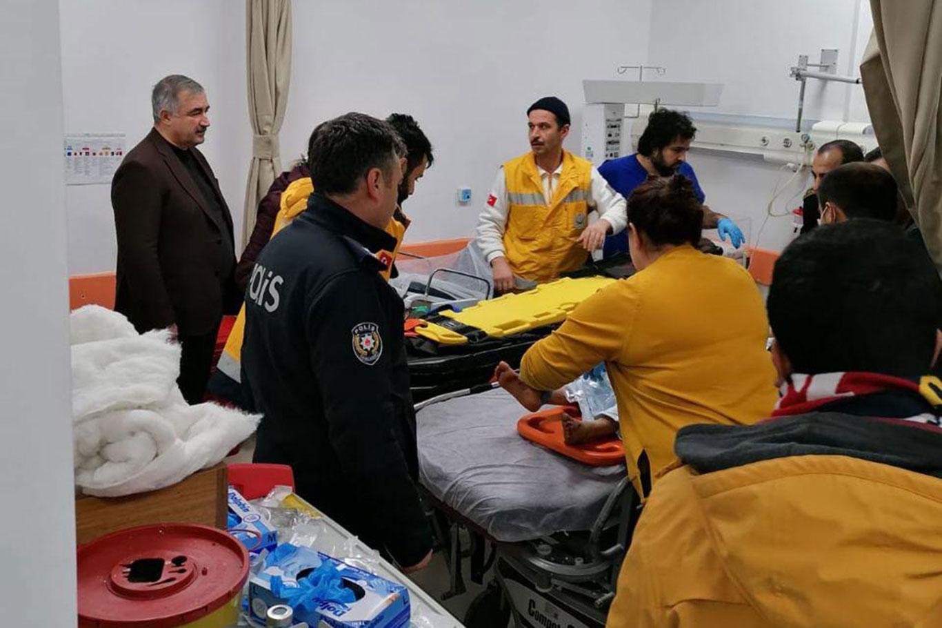 Elazığ'daki 6,8'lik deprem nedeniyle kalp krizi geçiren bir kişi hayatını kaybetti Elazığ'daki 6,8'lik deprem nedeniyle kalp krizi geçiren bir kişi hayatını kaybetti